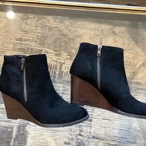 Steve Madden Black Suede Ankle Booties